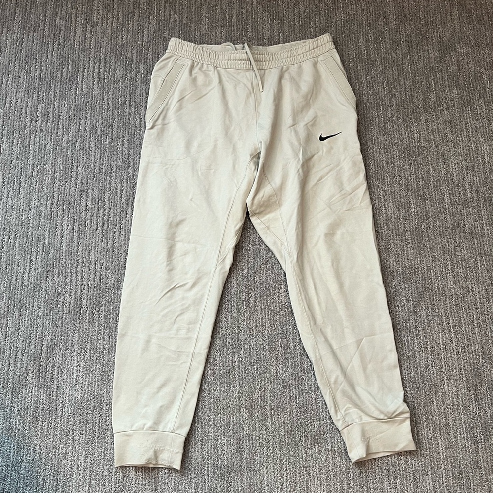 Nike Tech Joggers